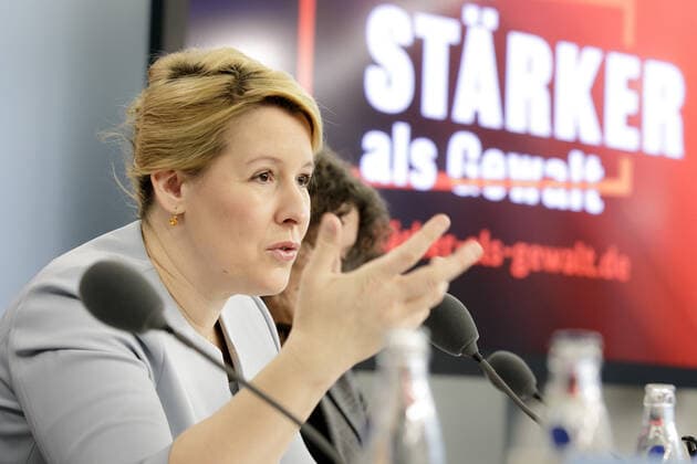 Federal Family Minister Franziska Giffey, SPD, at a press conference on partnership violence in Germany and presentation of the campaign Staerker als Gewalt Berlin, 25 11 2019 Berlin Germany Copyright: xThomasxImo photothek.netx