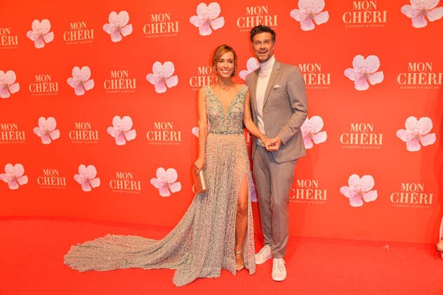 Annemarie Carpendale mit Ehemann Wayne Carpendale Mon Cheri Barbara Tag in der Isarpost in Muenchen am 04.12.2019