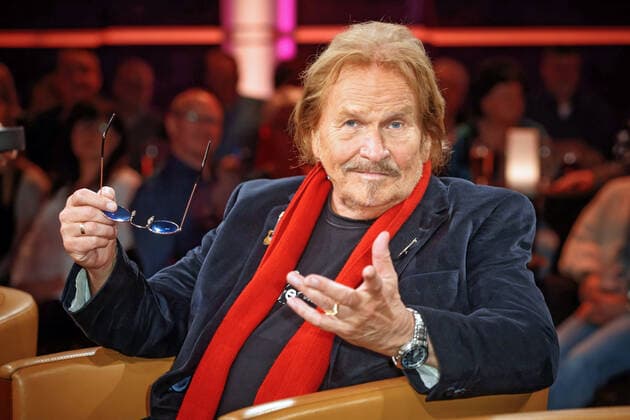 MDR Riverboat singer Frank Zander on the occasion of the recording of the MDR talk show Riverboat on 06 12 2019 in Studio 3 of the Mediacity Leipzig 20191206SFL0019
