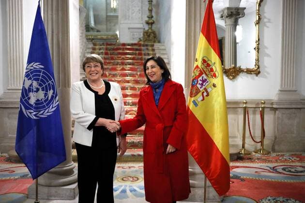 Spanish acting Defense Minister Margarita Robles (R) receives the UN High Commissioner for Human Rights, Chilean Michelle Bachelet (L) in Madrid, Spain, 10 December 2019. Margarita Robles receives the UN High Commissioner for Human Rights, Chilean Michelle Bachelet !ACHTUNG: NUR REDAKTIONELLE NUTZUNG!  Copyright: xDavidxFernandezx GRAF6668 20191210-637116073806802173