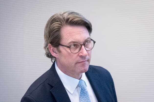 Berlin, meeting of the CDU CSU parliamentary group Germany, Berlin 17 12 2019 Andreas Scheuer, Federal Minister for Transport and Digital Infrastructure, CSU, can be seen in the picture before the meeting of the CDU CSU parliamentary group in the German Bundestag Berlin Bundestag Berlin Germany