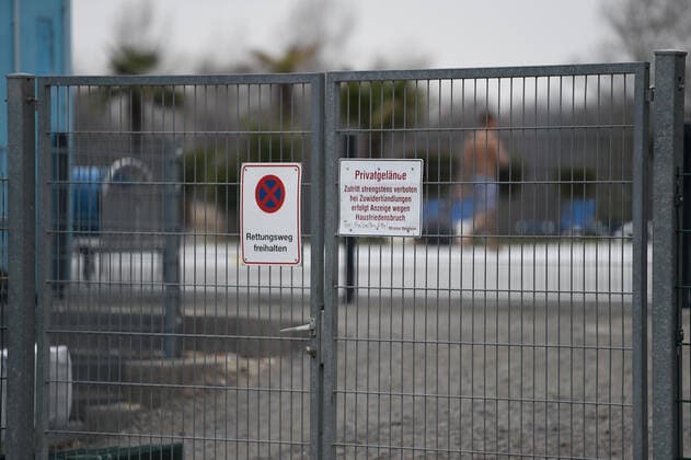 Erlebnisbad Miramar 02 03 2018 Weinheim x1x Erlebnisbad Miramar A 10 year old girl was recently sexually molested in an outdoor pool here.