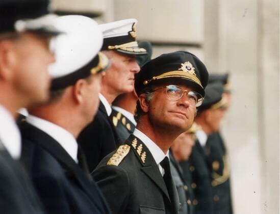 STOCKHOLM 1995 07 01 King Carl XVI Gustaf at the celebration of the Defense Day on the courtyard of Stockholm Castle STOCKHOLM SWEDEN x1003x,  Copyright: xHansxTxDahlskogx KUNGLIGT FÖRSVARETS DAG