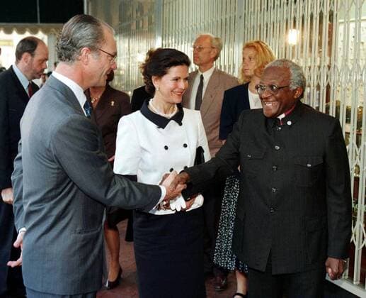 CAPE TOWN 19FEB 1997 The Swedish royal couple, Queen Silva, King Carl XVI Gustaf, visited the former Archbishop Desmond Tutu on Wednesday morning, chair of the South African Truth Commission in Cape Town KAPSTADEN SOUTH AFRICA SOUTH AFRICA x1030x,  Copyright: xJonasxEkströmerx STATSBESÖK SYDAFRIKA