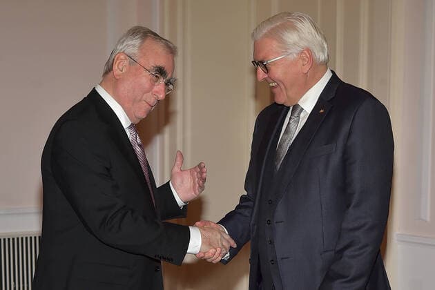 Dinner in honour of Joachim Gauck 80 Geb Theo Waigel, Frank Walter Steinmeier Photo session, in honour of German President a D Joachim Gauck on the occasion of his 80th birthday in Schloss Bellevue in Berlin on 11 02 2020 PPM