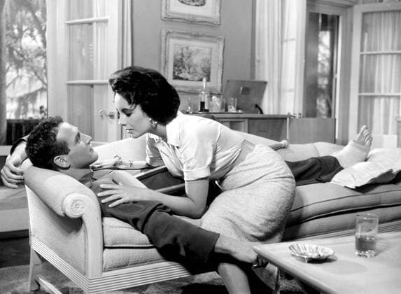 CAT ON A HOT TIN ROOF, Paul Newman, Elizabeth Taylor, 1958 Courtesy Everett Collection PUBLICATIONXNOTxINxCANxCHNxFRAxITAxJPNxNORxPOLxRUSxESPxUKxUSA Copyright: xCourtesyxEverettxCollectionx MBDCAON EC017