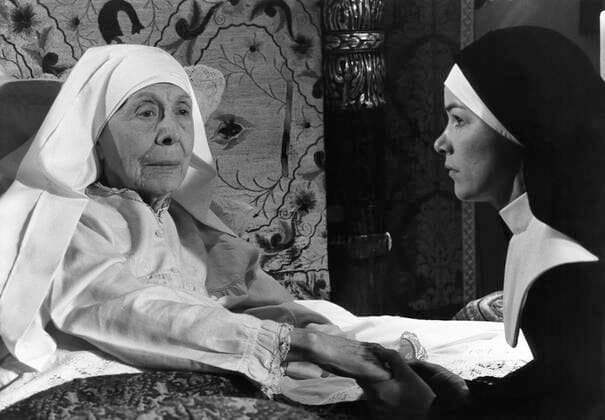 NASTY HABITS, from left: Edith Evans, Glenda Jackson, 1977 Courtesy Everett Collection PUBLICATIONXNOTxINxCANxCHNxFRAxITAxJPNxNORxPOLxRUSxESPxUKxUSA Copyright: xCourtesyxEverettxCollectionx MBDNAHA EC002