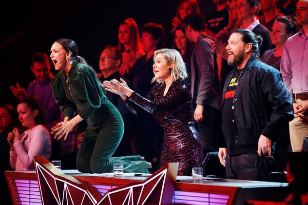 Carolin Kebekus, Ruth Moschner and Rea Garvey in the 1 Live Show of the 2 Season The Masked Singer 2020 at MMC Studios Cologne Ossendorf Cologne, 10 03 2020 Foto:xC.xHardtx xFuturexImage