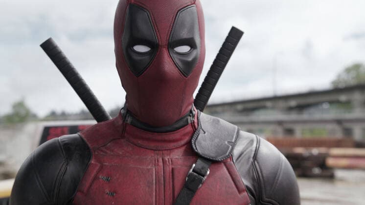 DEADPOOL, Ryan Reynolds, as Deadpool, 2016. ph: Joe Lederer TM & Twentieth Century Fox Film Corporation. All rights reserved. Courtesy Everett Collection 20thCentFox Courtesy Everett Collection !ACHTUNG AUFNAHMEDATUM GESCHÃ„TZT! PUBLICATIONXNOTxINxCANxCHNxFRAxITAxJPNxNORxPOLxRUSxESPxUKxUSA Copyright: x20thCentFox CourtesyxEverettxCollectionx MCDDEAD FE008