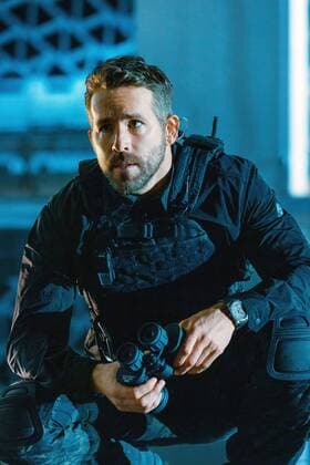 6 UNDERGROUND, (aka SIX UNDERGROUND), Ryan Reynolds, 2019. ph: Christian Black Netflix courtesy Everett Collection _S0A1047 !ACHTUNG AUFNAHMEDATUM GESCHÃ„TZT! PUBLICATIONXNOTxINxCANxCHNxFRAxITAxJPNxNORxPOLxRUSxESPxUKxUSA Copyright: xNetflix CourtesyxEverettxCollectionx MCDSIUN ZX015