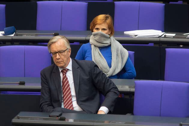Germany, Berlin, Bundestag, 154 Session on the Corona Crisis, Dietmar Bartsch and Katja Kipping LINKE, 25 03 2020