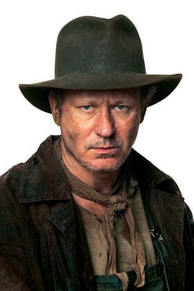 DOGVILLE, Stellan Skarsgard, 2003, (c) Lions Gate courtesy Everett Collection Lions Gate Courtesy Everett Collection !ACHTUNG AUFNAHMEDATUM GESCHÃ„TZT! PUBLICATIONXNOTxINxCANxCHNxFRAxITAxJPNxNORxPOLxRUSxESPxUKxUSA Copyright: xLionsxGate CourtesyxEverettxCollectionx MCDDOGV EC030