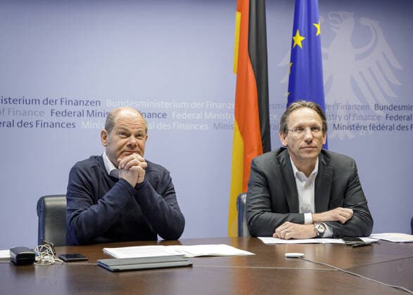 Federal Minister of Finance Olaf Scholz, SPD, and State Secretary Joerg Kukies take part in a video conference of the Euro Group Berlin, 07 04 2020 Berlin Germany Copyright: xThomasxImo photothek.netx