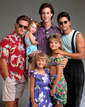 FULL HOUSE, Dave Coulier, Mary Kate Ashley Olsen, Bob Saget, Jodie Sweetin, Candace Cameron, John Stamos, 1987-95, (c)Warner Bros. Television courtesy Everett Collection Warner Bros Courtesy Everett Collection !ACHTUNG AUFNAHMEDATUM GESCHÃ„TZT! PUBLICATIONXNOTxINxCANxCHNxFRAxITAxJPNxNORxPOLxRUSxESPxUKxUSA Copyright: xWarnerxBros CourtesyxEverettxCollectionx T4DFUHO EC008