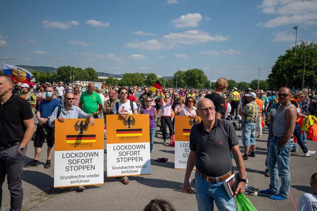 Stuttgart demonstration, coronavirus, protest, restrictions, lateral thinking, lateral thinking0711, 16 05 2020 Lockdown, demonstration, coronavirus, protest, restrictions, lateral thinking, lateral thinking0711, 16 05 2020, Copyright: xEibner-Pressefoto SaschaxWaltherx EP_swa