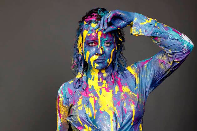 BODYART Colour Shirt Performance with Model Alena at Atelier Düsterwald Hameln, 16 06 2020 BodyArt artist Jörg Düsterwald Foto:xT.xSkupinx xFuturexImage