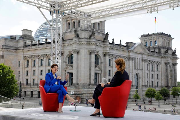 Annegret Kramp Karrenbauer, Federal Minister of Defence, Tina Hassel, Studio Manager and Chief Editor Television at the ARD Capital Studio, Germany, Berlin, ARD summer interview with Annegret Kramp Karrenbauer in the report from Berlin