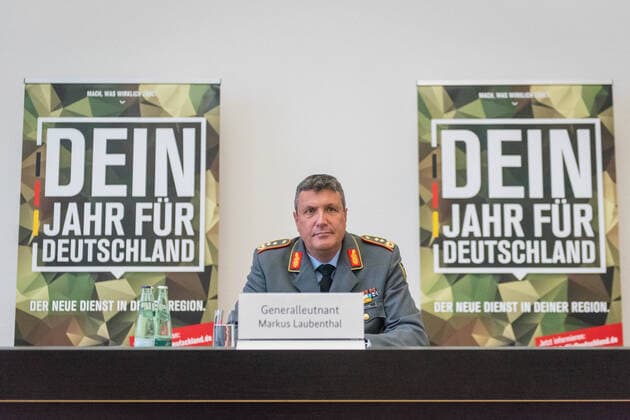 Berlin, Presentation of the Voluntary Military Service in Homeland Security at the Federal Ministry of Defence Germany, Berlin 23 07 2020 In the picture you can see Lieutenant General Markus Laubenthal Deputy Inspector General of the Bundeswehr during the presentation of the Voluntary Military Service in Homeland Security at the Federal Ministry of Defence B