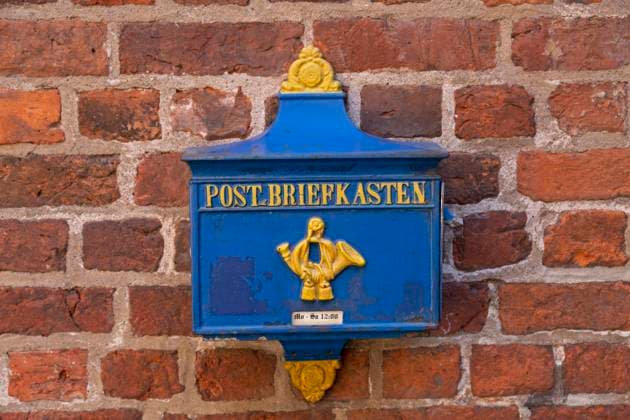 Old mailbox, Böttcherstraße, Bremen, Germany, Europe Copyright: imageBROKER SiegfriedxKuttig ibxshg05818326.jpg