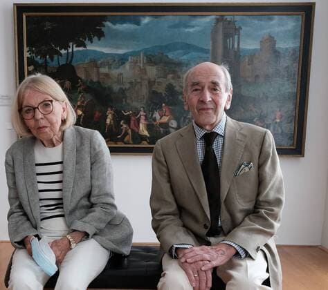 07 08 2020 xkhx Kassel The painting of the artist Lambert van Noort Encounter of David and Abigail was restored with the support of the Briebach Vockeroth Foundation Picture shows the sponsors Uta and Dr Karl Peters Art Foundation for Old and New Masters