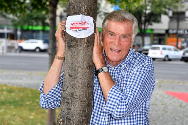 Jochen Busse at the photocall on the occasion of the season opening after the Corona break in the Komödie am Kurfürstendamm in the Schiller Theater Berlin, 09 08 2020 Foto:xF.xKernx xFuturexImage
