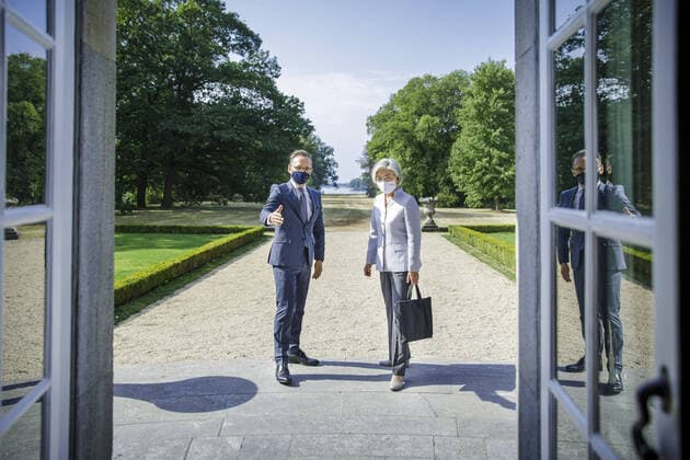 Federal Foreign Minister Heiko Maas, SPD, l receives Kang Kyung hwa, Foreign Minister of South Korea, r for talks at Villa Borsig, the guest house of the Foreign Office Berlin, 10 08 2020 Berlin Germany Copyright: xJaninexSchmitz photothek.netx