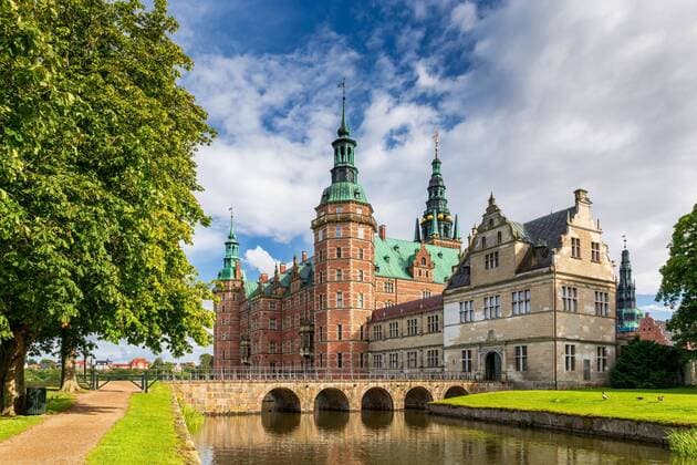 Frederiksborg Castle, Hillerød, Denmark, Europe Copyright: imageBROKER KimxPetersen ibxkip05844343.jpg