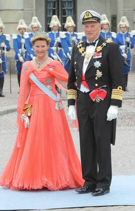 Sweden Wedding 19 06 2010 King Harald V of Norway Queen Sonja King, Queen, Norway at the Parade Court of the Royal Castle, Hoegvaktsterrassen, Stockholm, Sweden, at the wedding ceremony of Victoria Crown Princess of Sweden and Prince Daniel of Sweden née Olof Daniel Westling 19 06 2010