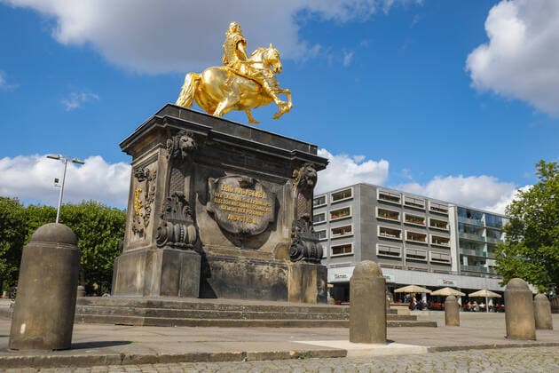 The Golden Horseman in Dresden now shines earlier than planned after restoration Since July, the landmark has been restored for 30,000 euros At the weekend, Augustu