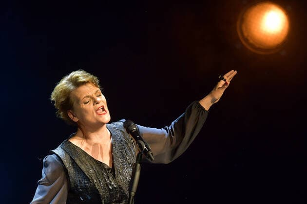 Gayle Tufts, ShowProgram REPEATED DA Gayle Tufts, musician, entertainer with the song Why Annie Lennox Song piano accompaniment and new show program, REPEATED DA at the Fotopreobe in the Schiller Theater in Berlin on 14 09 2020 Photopress Mueller