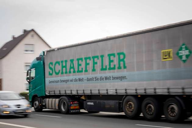 17 09 2020, Reportage Automotive supplier Schaeffler, headquarters and headquarters Herzogenaurach A Schaeffler truck on the move Herzogenaurach Bavaria Germany