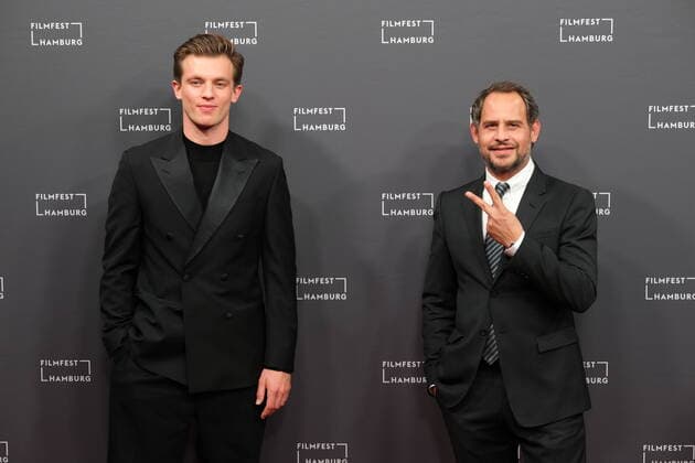 Filmfest Hamburg Actor Jannis Niewöhner with Moritz Bleibtreu, who as director presents his film Cortex, Red Carpet at CinemaxX cinema Hamburg Dammtor 25 9 2020