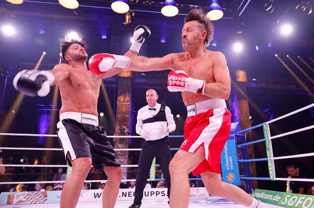 Ennesto Monte vs Domenico de Cicco at the 2 fight evening of Das große SAT Promiboxen in Die Halle Tor 2 Cologne, 25 09 2020 Foto:xC.xHardtx xFuturexImage