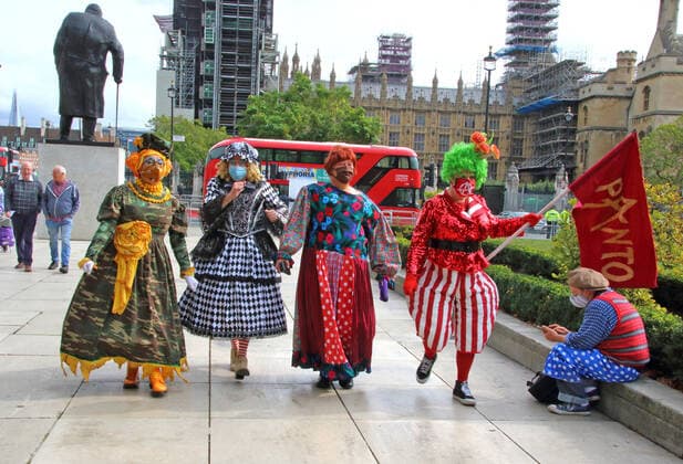 September 30, 2020, London, United Kingdom: Pantomime Dames at Parliament Square during the march..Pantomime Dames and various creatives and freelancers march to Parliament in Westminster in call for action to save theaters in London. Most West End Theaters will be closed till 2021 and no traditional Pantomime productions will be held in 2020 as a result of the long term lock down brought about by the COVID-19 pandemic. London United Kingdom - ZUMAs197 20200930_zaa_s197_212 Copyright: xKeithxMayhewx