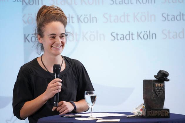 Presentation of the Karl Kuepper Award 2020 for Carola Rackete in the Historical City Hall Cologne 19 10 2020, Cologne, Carola Rackete smiles and smiles during her speech at the presentation of the Karl Kuepper Award for her special commitment and moral courage in the refugee aid in the Historical City Hall Cologne North Rhine-Westphalia Germany