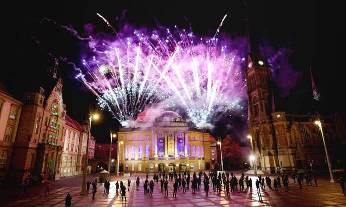 Capital of Culture 2025 28 10 2020, Chemnitz, Theaterplatz, Capital of Culture On the recommendation of the European selection jury in Berlin, Chemnitz will be the European Capital of Culture 2025 Chemnitz rejoices A choir sings on Theaterplatz The opera houses ball