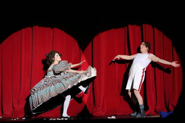Alma Sade as Wanda and Ivan Tursic as Fritz during the photo rehearsal for Die Großherzogin von Gerolstein at the Komische Oper Berlin, October 29, 2020 Opera bouffe in three acts by Jacques Offenbach Musical direction Alevtina Ioffe Staging Barrie Kosky Costumes Klaus Bruns Premiere is on October 31, 2020 Komische Oper Berlin Die Großherzogin von Gerolste
