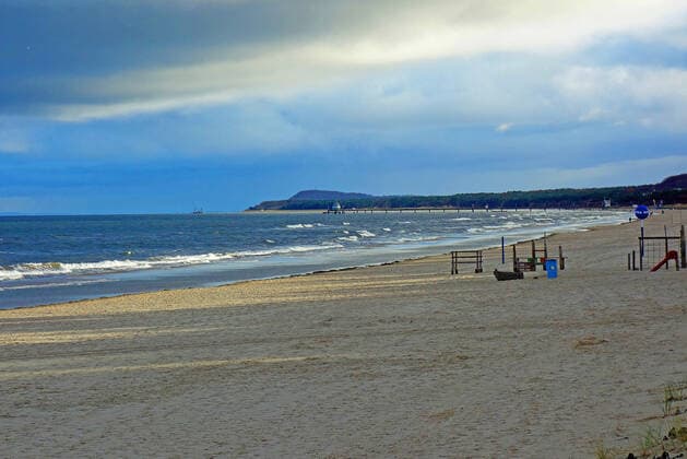 In route heath in dry weather hardly to see locals and guests Baltic resort route heath 28 11 2020 Lockdown air temperature 6°C, water temperature 14°C