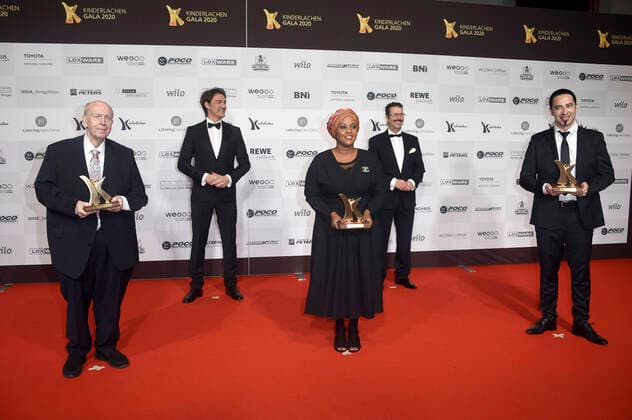Reiner Calmund, Matze Knop, Jawahir Cumar, Marc Peine and Bülent Ceylan at the 16 Kinderlachen Gala 2020 in the Gold Hall of the Westfalenhallen Dortmund, 28 11 2020 Foto:xN.xKubelkax xFuturexImage