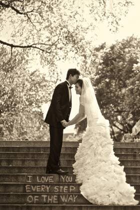 September 23, 2013, New York City, New York, United States: Chinese bride and groom in Central Park New York City United States - ZUMAc94_ 20130923_zap_c94_244 Copyright: xKikexCalvox