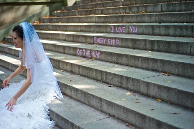 September 23, 2013, New York City, New York, United States: Chinese bride and groom in Central Park New York City United States - ZUMAc94_ 20130923_zap_c94_304 Copyright: xKikexCalvox