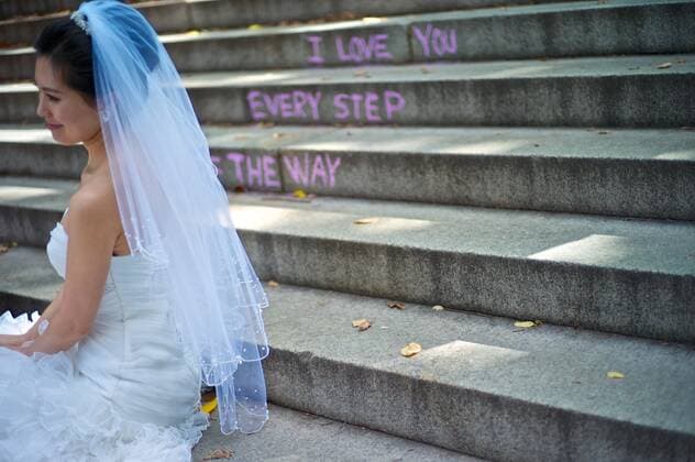 September 23, 2013, New York City, New York, United States: Chinese bride and groom in Central Park New York City United States - ZUMAc94_ 20130923_zap_c94_251 Copyright: xKikexCalvox