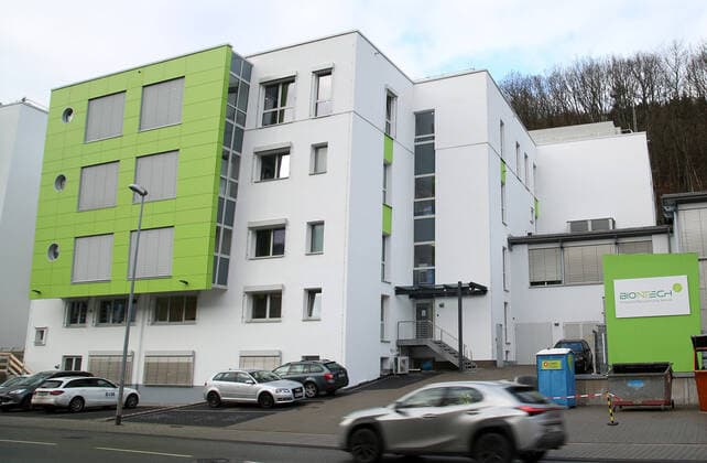 18 12 2020, BioNTech plant in Idar Oberstein, Rhineland-Palatinate, A company headquarters of the vaccine manufacturer 18 12 2020, BioNTech plant in Idar Oberstein 18 12 2020, BioNTech plant in Idar Oberstein