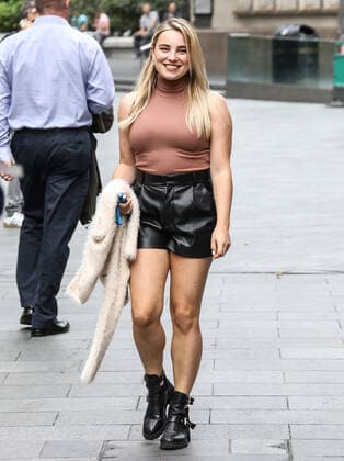 September 23, 2020, London, United Kingdom: Sian Welby departs The Global Radio Studios in London. London United Kingdom - ZUMAs197 20200923_zaa_s197_009 Copyright: xBrettxCovex