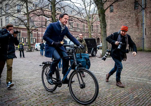 Dutch Prime Minister Mark Rutte arrives at his bike before the Council of Ministers at the Binnenhof, The Netherlands, January 15, 2021 The ministers meet to discuss the political consequences of the benefits affair ANP REMKO DE WAAL  Copyright: xHollandsexHoogtex xxANPx x427116594x