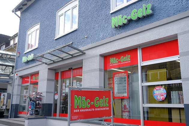 05 02 2020 xkhx symbol photo Mäc Geiz discounter for drugstore and household non food discounter