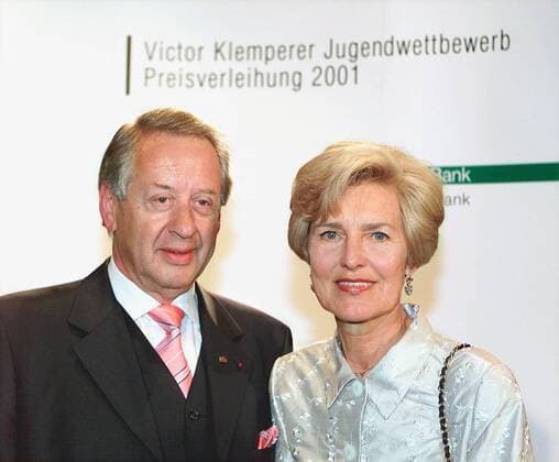 Photo IMAGO Herrmann phone Topic Awarding of the Victor Klemperer Prize in Berlin Paul Spiegel with Friede Springer Copyright: xEventpressxHerrmannx