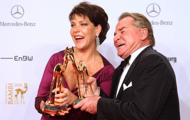 Award winner Best TV Series Um Himmers Willen with Janina Hartwig and Fritz Wepper at the Bambi Awards 2010 in the Metroptolis Halle at the Filmpark in Potsdam Babelsberg Copyright: xEventpressxHerrmannx