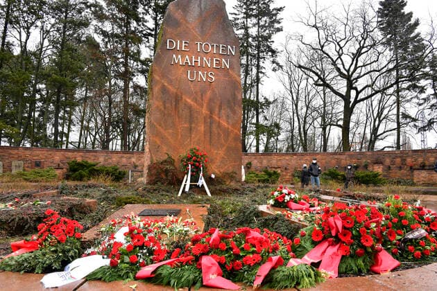 Silent commemoration of Karl Liebknecht and Rosa Luxemburg at the memorial of the socialists at the Municipal Central Cemetery Friedrichsfelde Berlin, 14 03 2021 Foto:xF.xKernx xFuturexImage