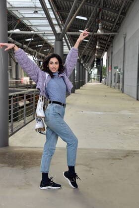 The actress Suri ABBASSI plays the ice skater Leyla Öztürk in the RTL soap Alles was zählt (All that counts)